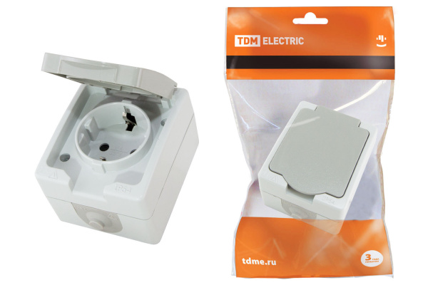 TDM Розетка 2П+З открытой установки IP54 16А серая "Вуокса" SQ1803-0007