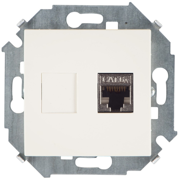 Simon 15 Слоновая кость Розетка компьютерная RJ45 кат.6A (АМР, FTP) 1591563-031